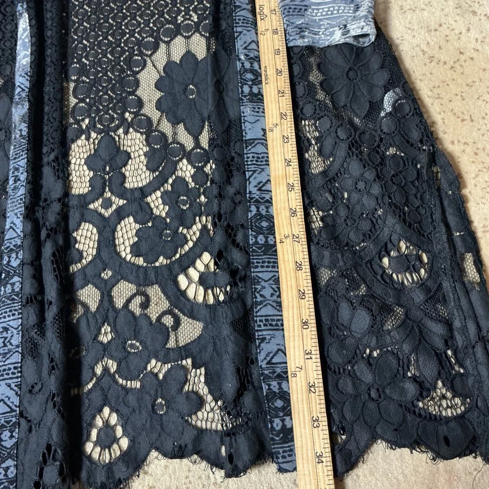 Bua Bua Bohemian Tribal Print Lace Trim Open Front Women's Cardigan Size‎ Medium